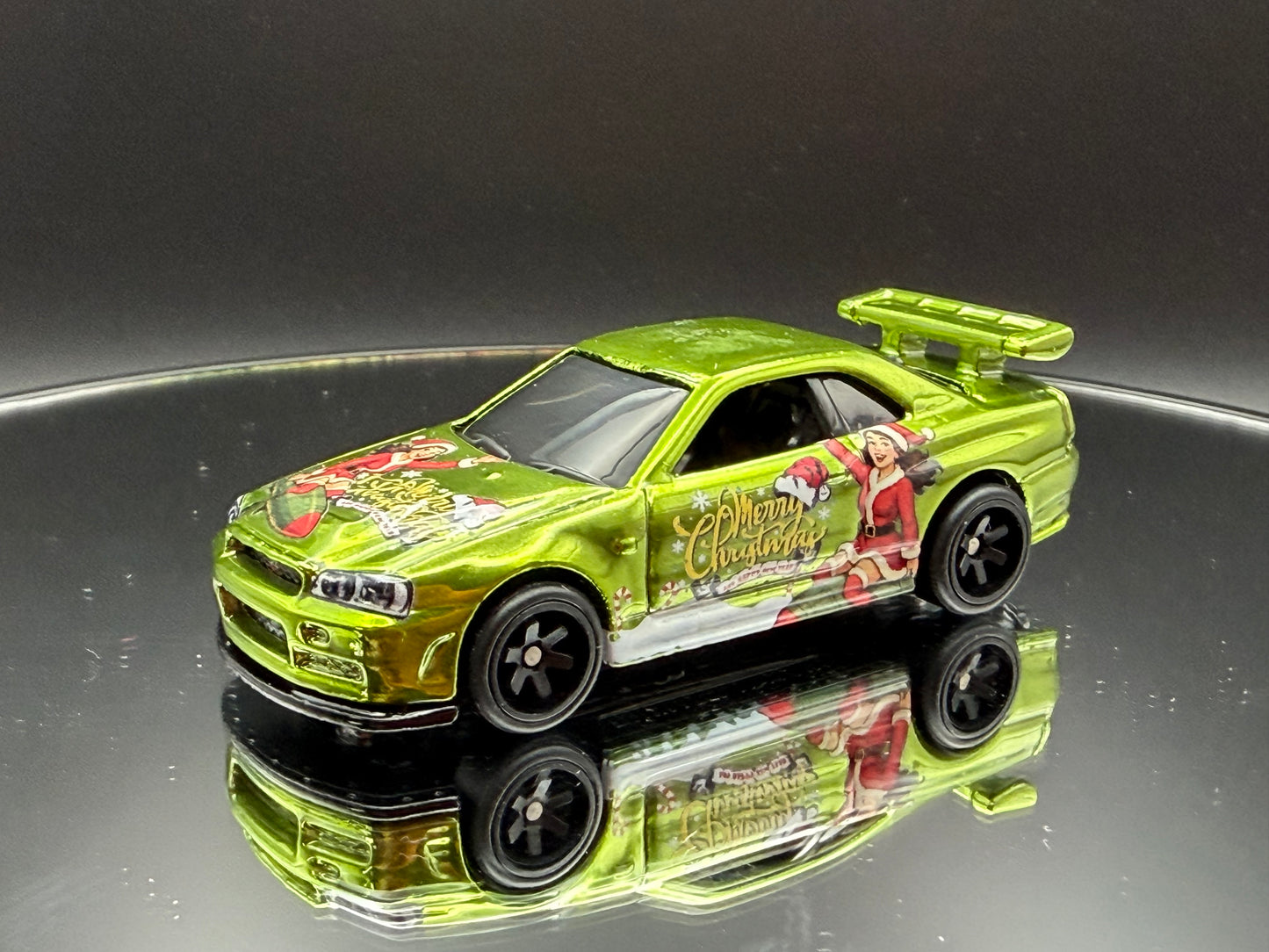 Custom Hot Wheels Nissan Skyline GT-R 34 - Holiday Special Edition (Metal Base)