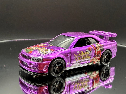 Custom Hot Wheels Nissan Skyline GT-R 34 - Holiday Special Edition (Metal Base) (Copy) (Copy)